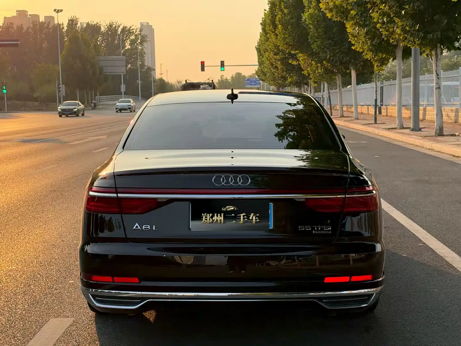 Photo 20 - Audi A8