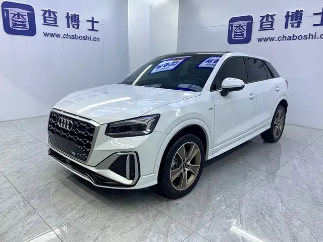 Audi Q2L 35 TFSI, Стиль Драйв