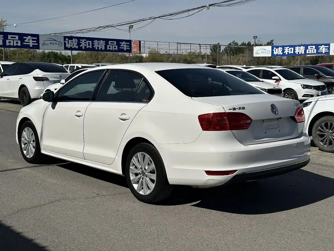 Volkswagen Sagitar 2014 Facelift 1.6L Automatic Comfort фото 9