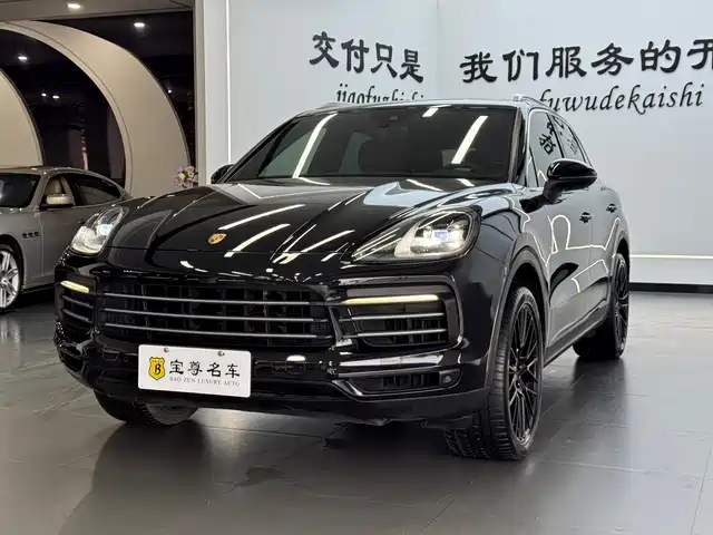 PORSCHE CAYENNE