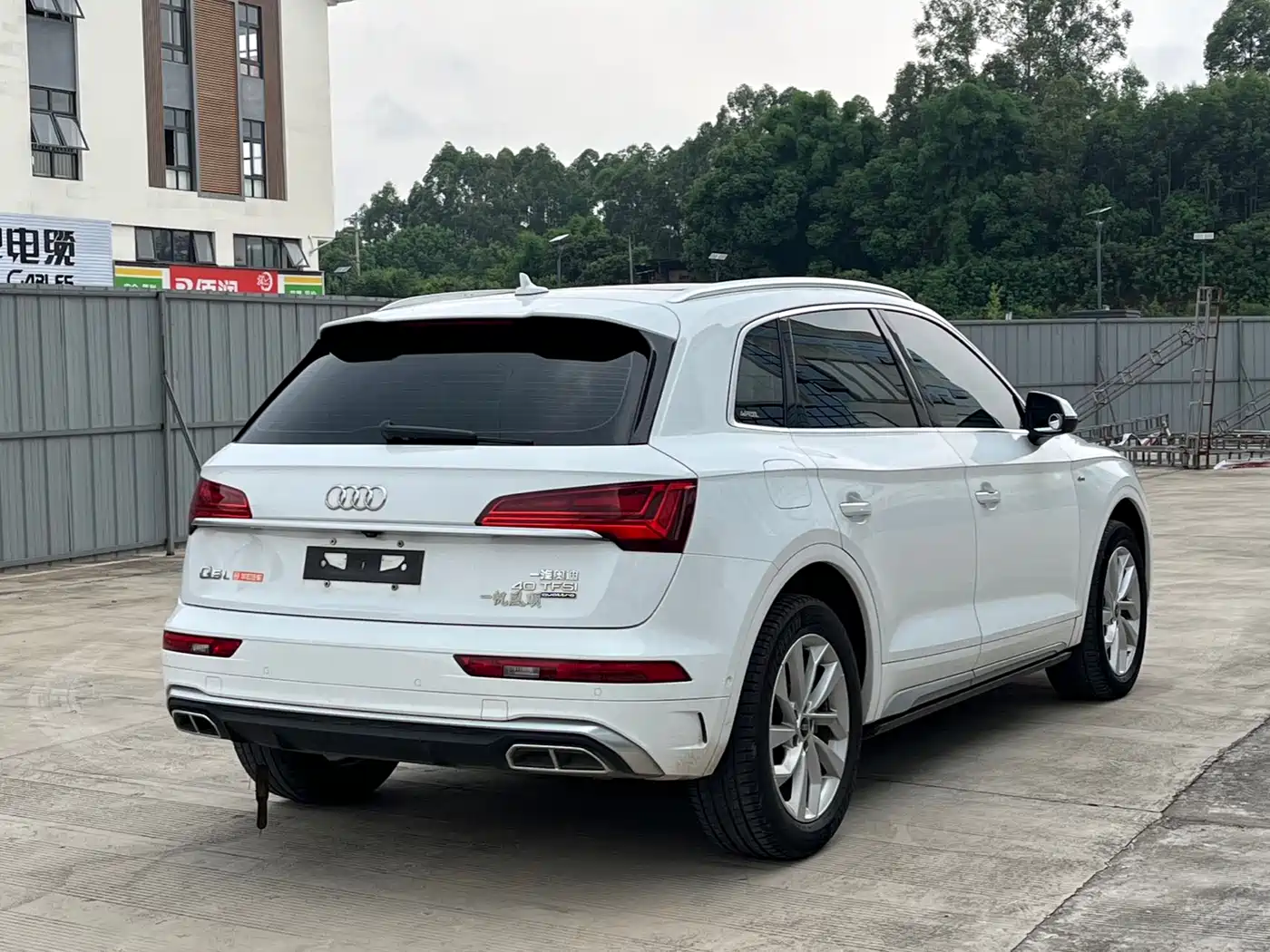 Audi Q5L 2022 40T Luxury Dynamic фото 4