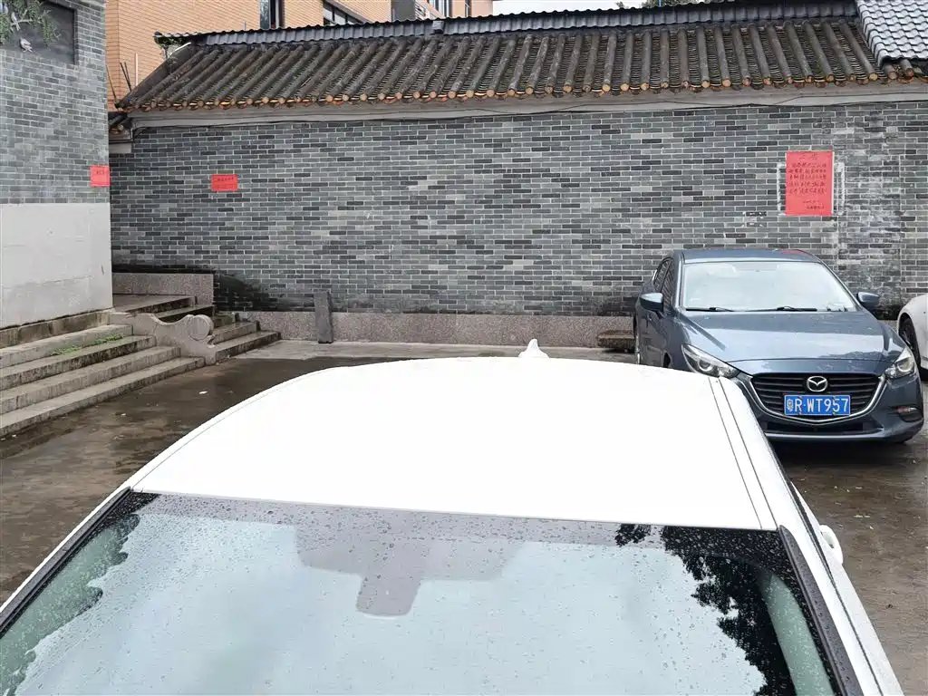BMW 1 Series 2022 120i M Sport фото 19
