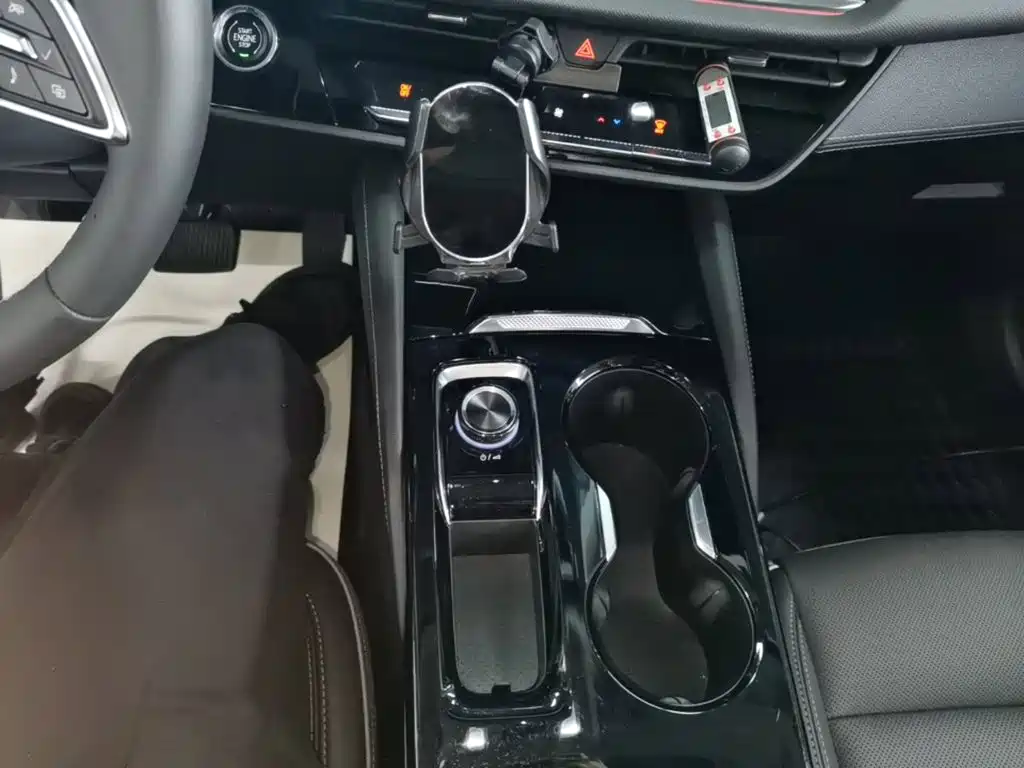 Buick Envision Plus 2024 2024 Envision Plus 28T 2WD Premium Edition