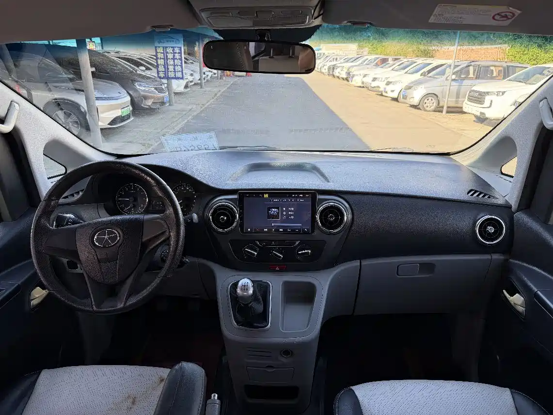 JAC Refine M3 2016 2015 Maker Edition 1.6L Luxury