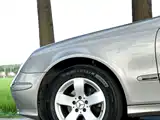 Photo 9 - Mercedes-Benz E-Class