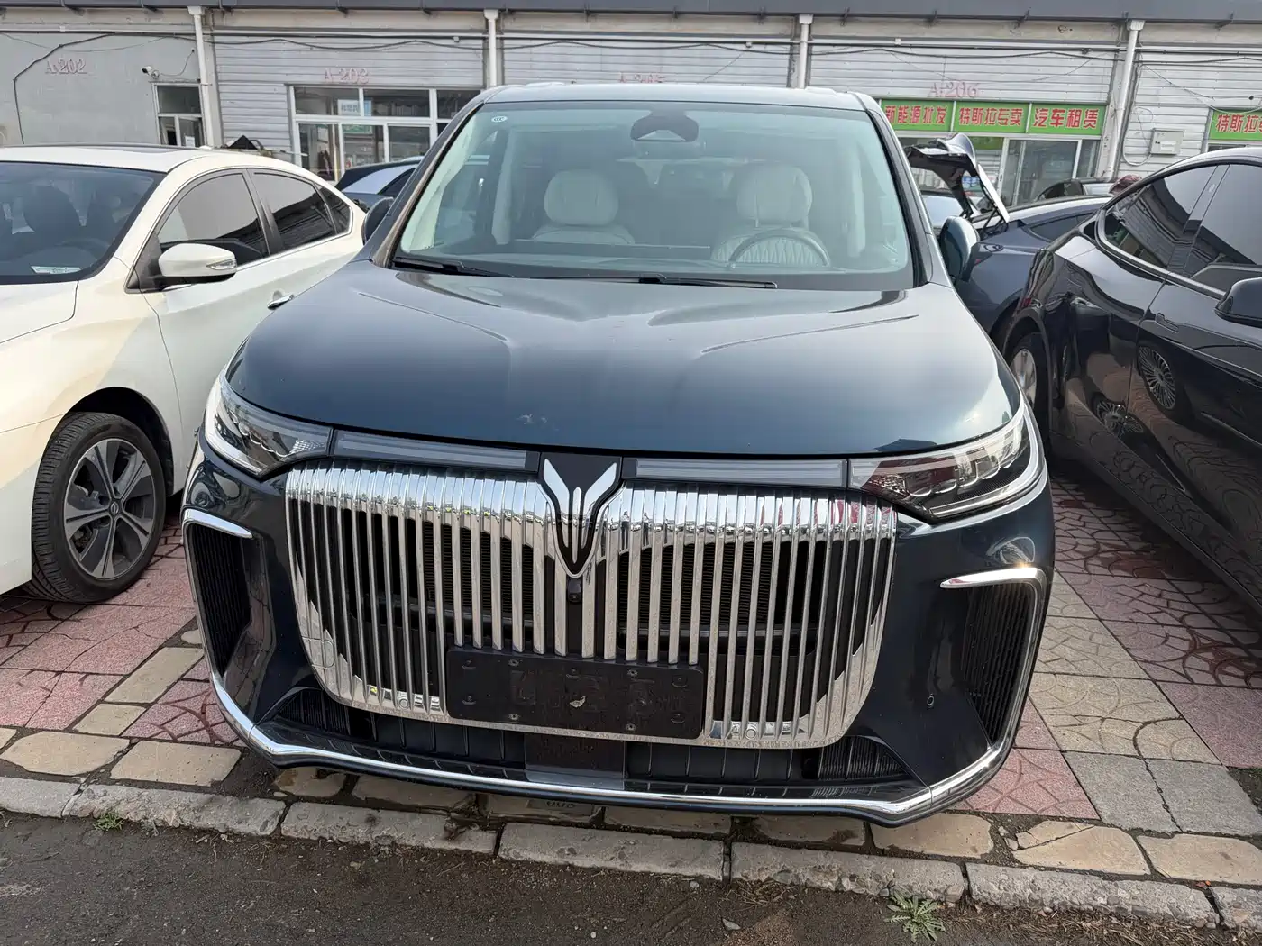 Voyah Auto Voyah Dreamer 2025 PHEV AWD Flagship Kunpeng Edition фото 7