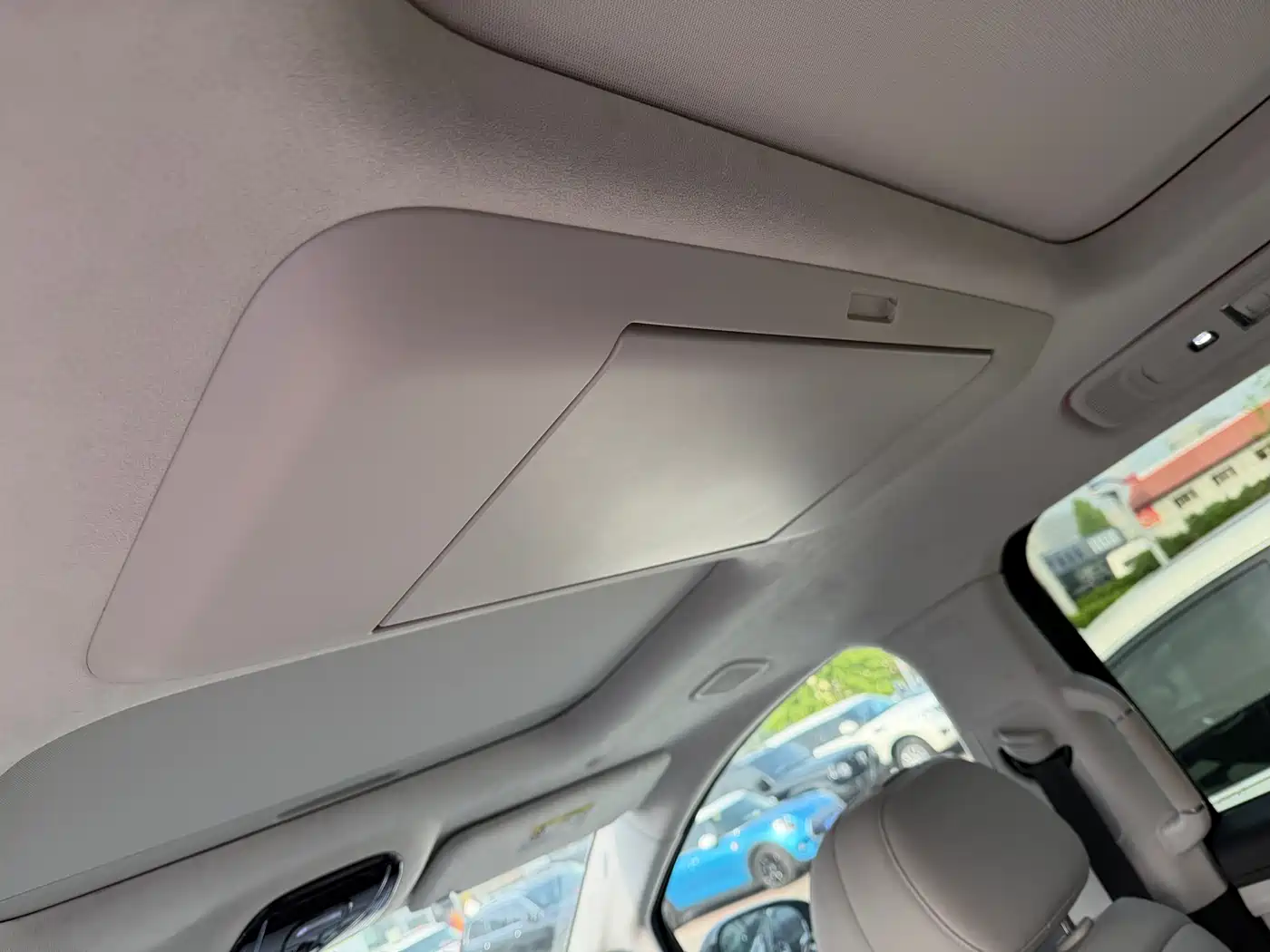 Voyah Auto Voyah Dreamer 2025 PHEV AWD Flagship Kunpeng Edition фото 13