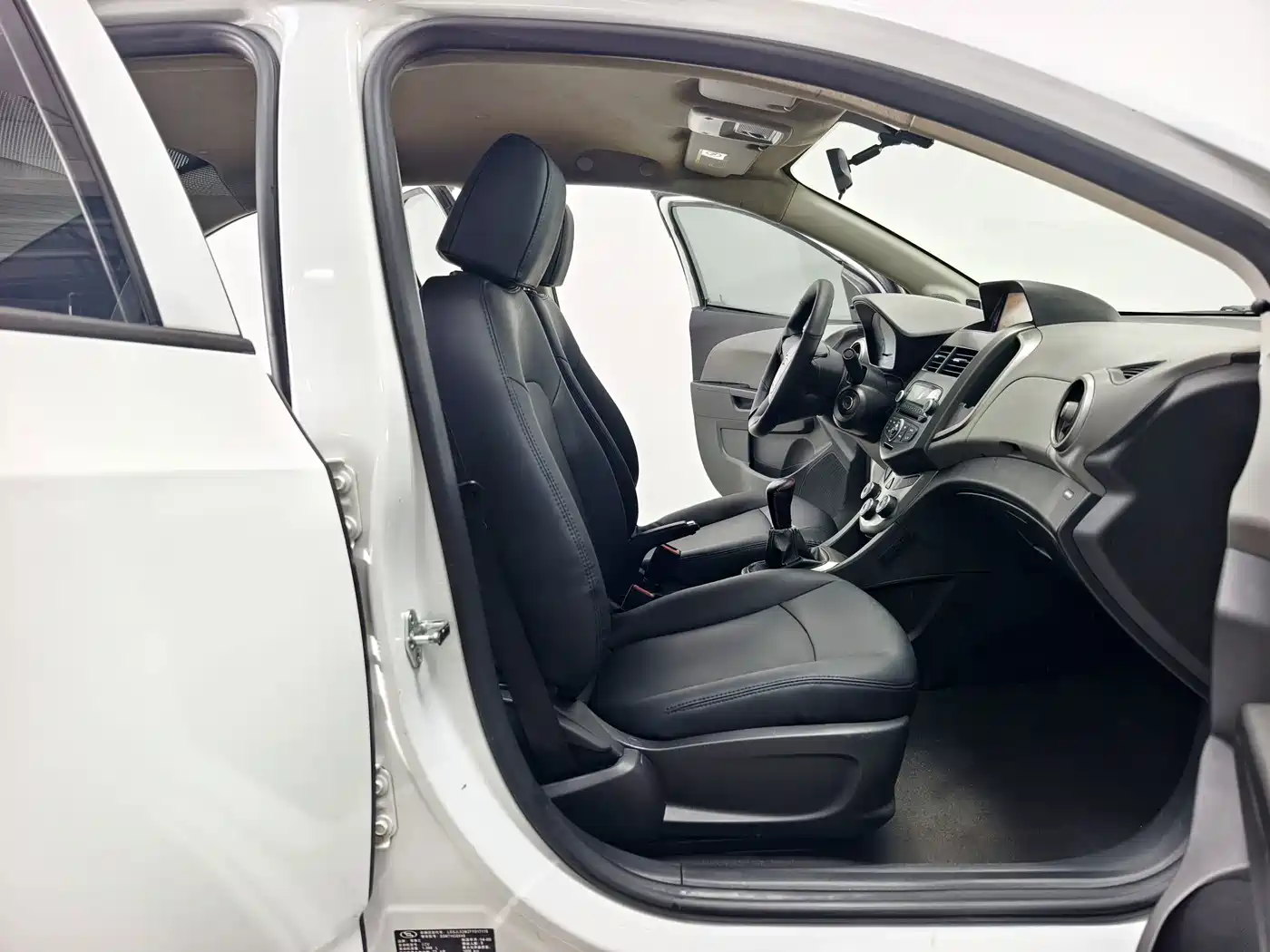 Chevrolet Aveo 2014 2014 Sedan 1.4SL MT Comfort Edition