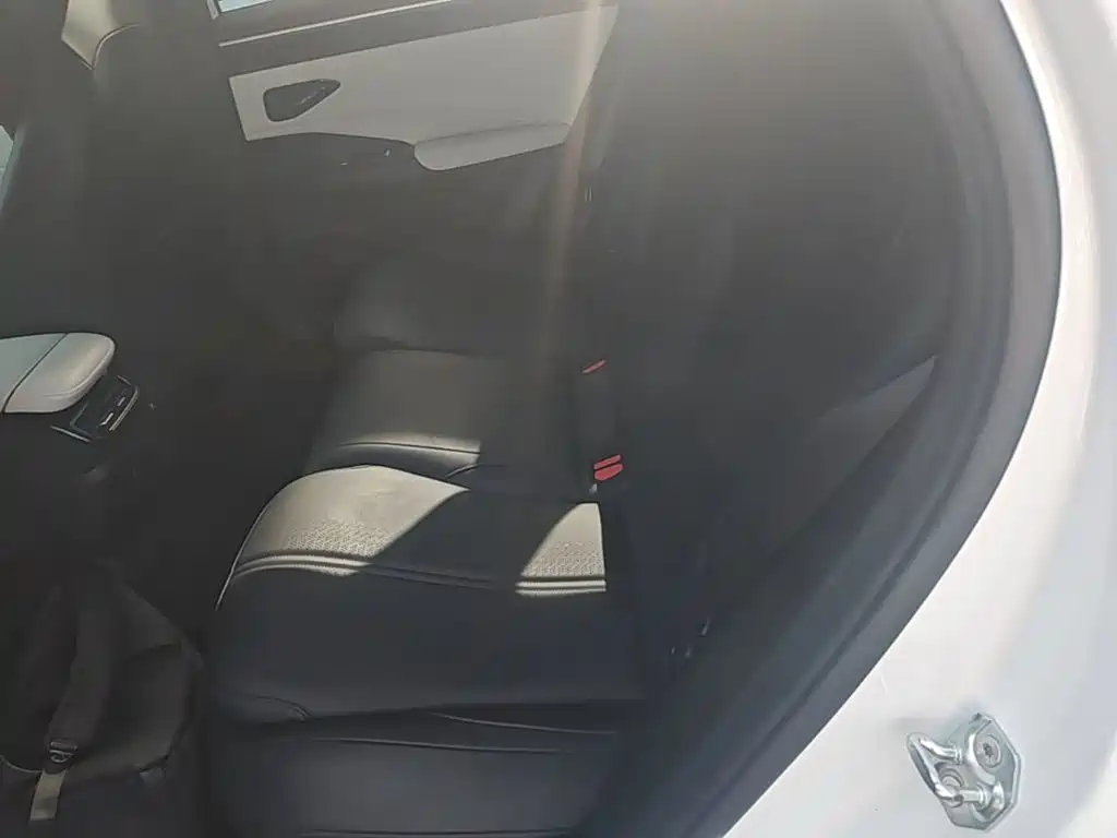 Geely Galaxy Galaxy L7 2024 2024 1.5T 55km PRO Soaring Dragon Edition