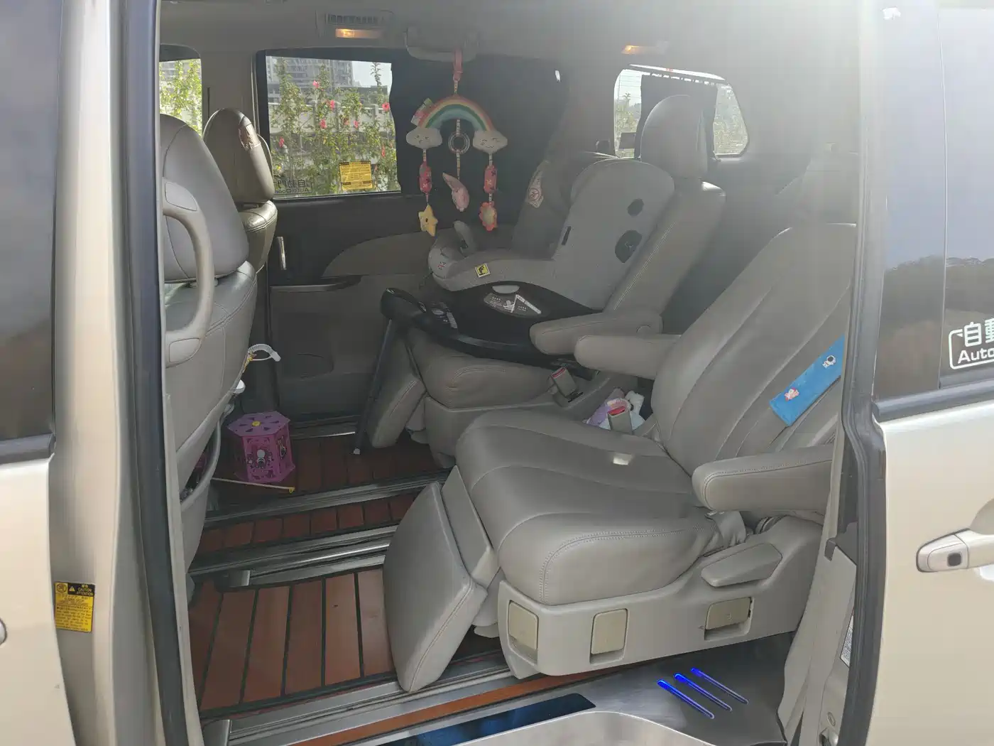 Toyota Previa 2006 Model 2.4L 7-Seater Luxury Edition фото 31