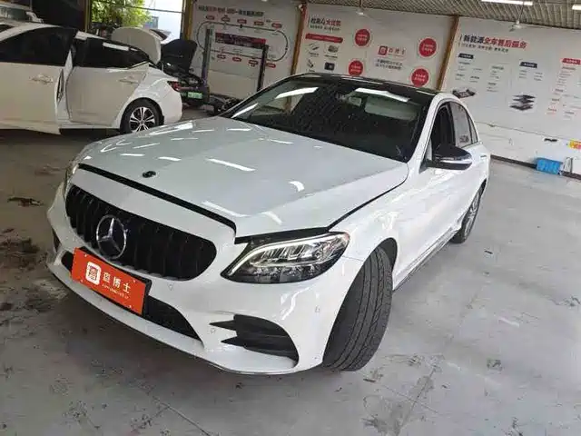 Mercedes-Benz C-Class 2020 Facelift C 200 L Fashion Sport Version — фото 1