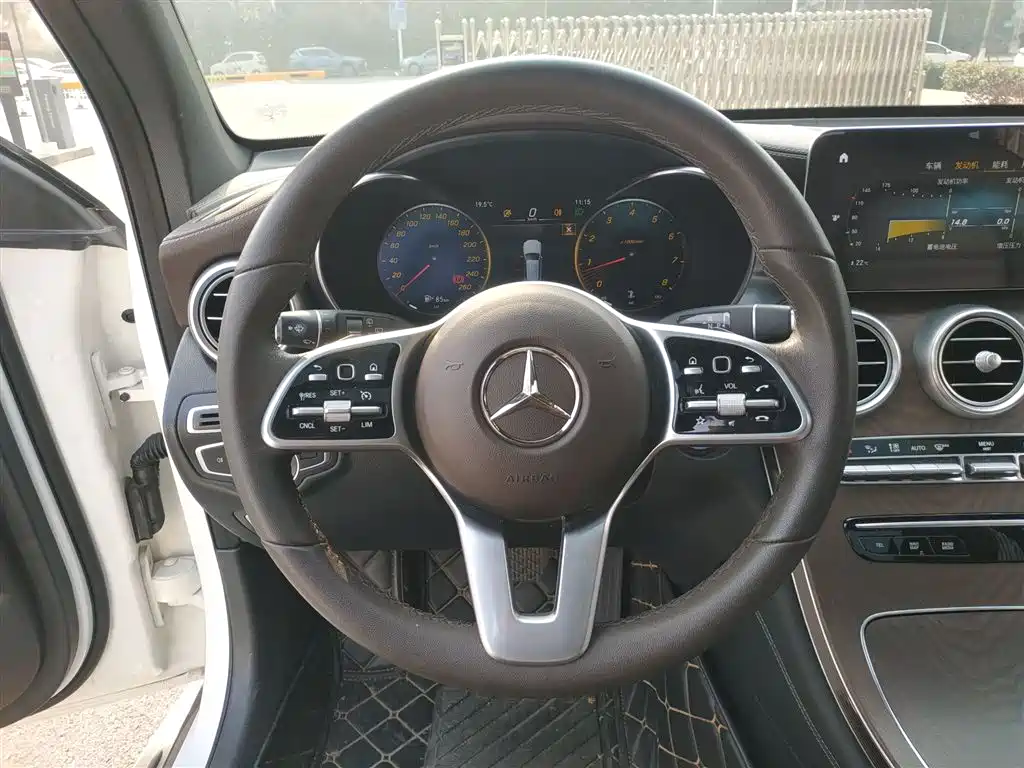 Mercedes-Benz GLC 2021 GLC 260 L 4MATIC Luxury фото 3