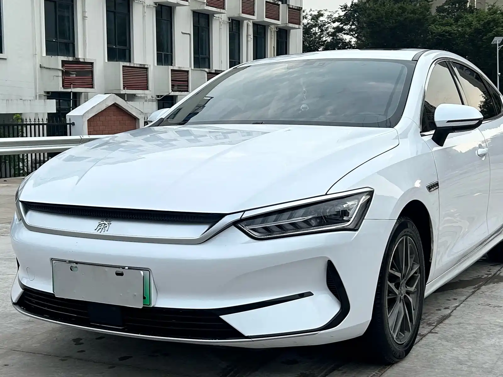 Фото 1 - BYD Qin PLUS