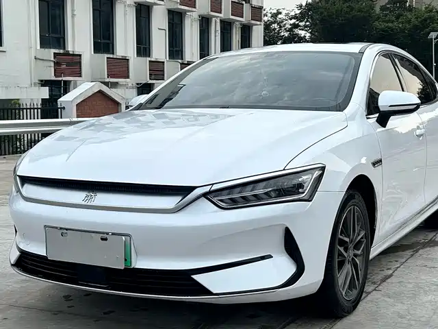 BYD Qin PLUS EV 400KM, Люкс