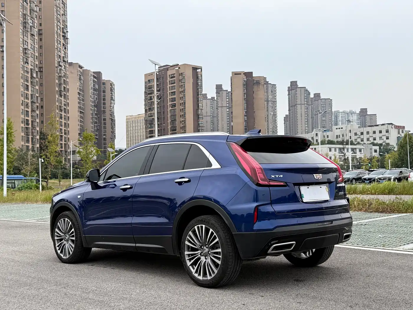CADILLAC XT4