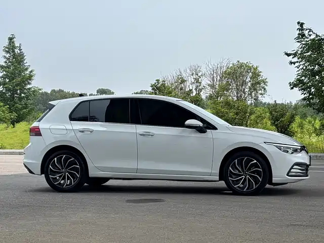 Volkswagen Golf 2021 280TSI DSG Pro — фото 4