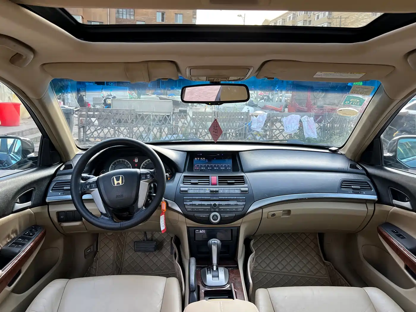 Фото 7 - Honda Accord