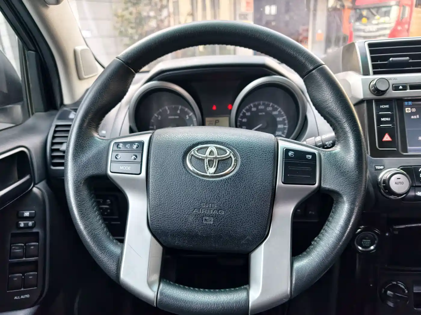 Toyota Prado (Import) 2014 2.7L Automatic Standard Edition фото 17
