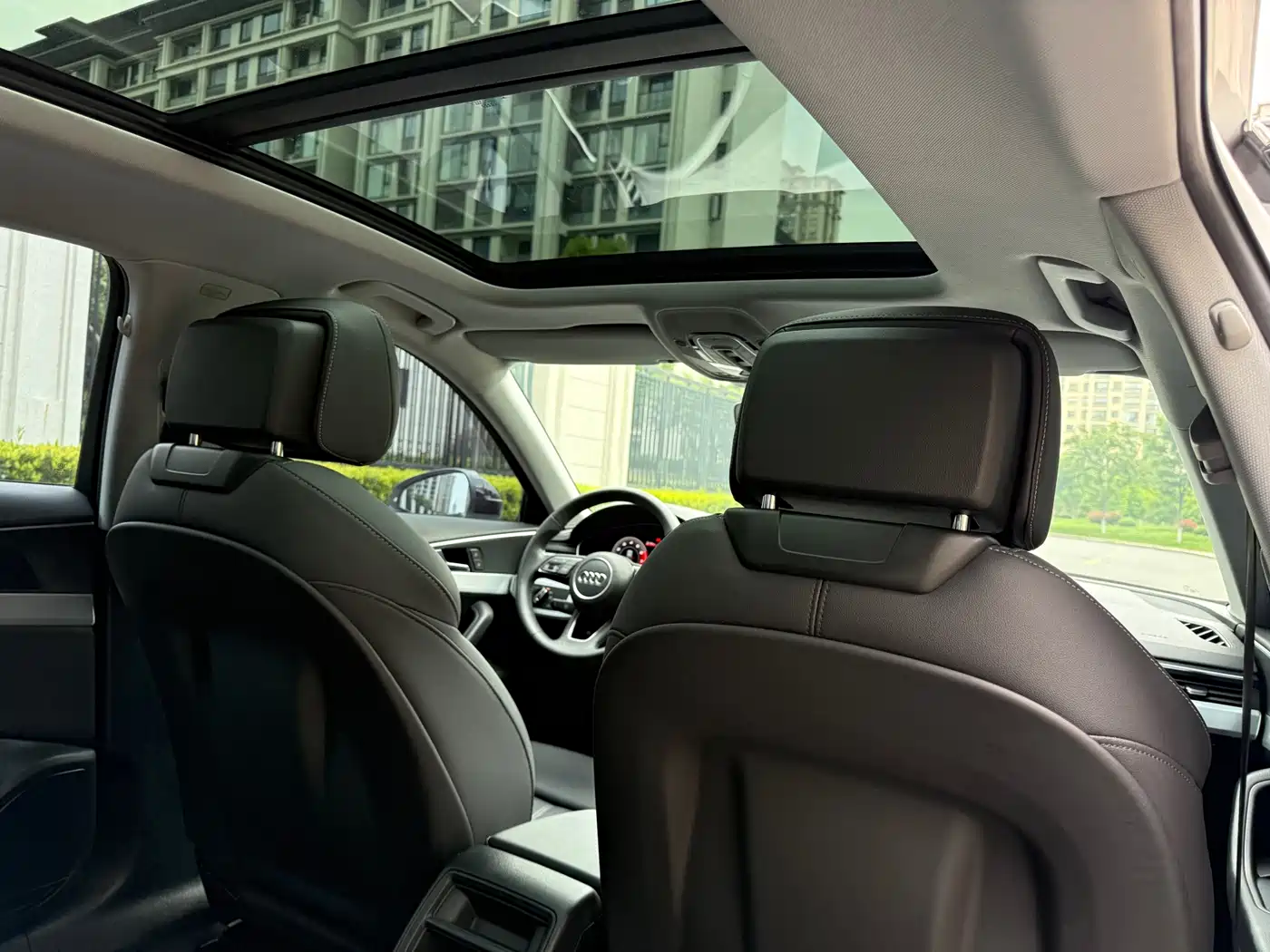 Audi A4L 2020 40 TFSI Fashion Dynamic Edition фото 16