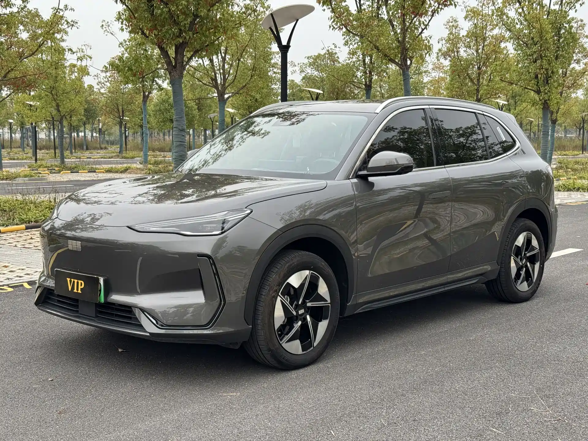 Photo 1 - Geely Galaxy Galaxy E5