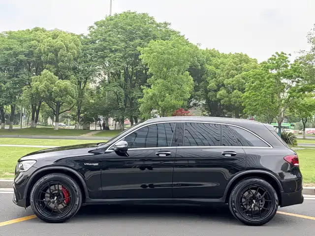 Mercedes-Benz GLC 2021 GLC 260 L 4MATIC Sporty — фото 4