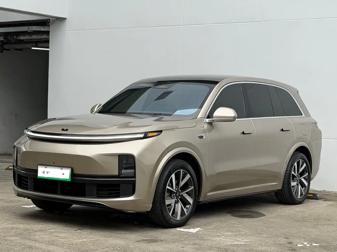 Li Auto Li L8 2023 Pro