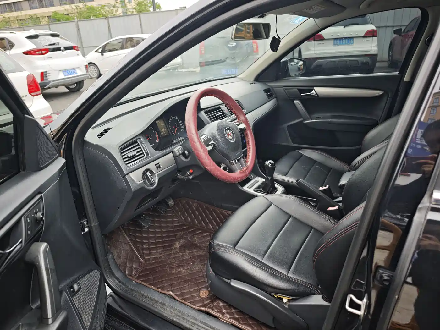 Volkswagen Lavida 2013 Facelift Classic 1.6L Manual Trend фото 7