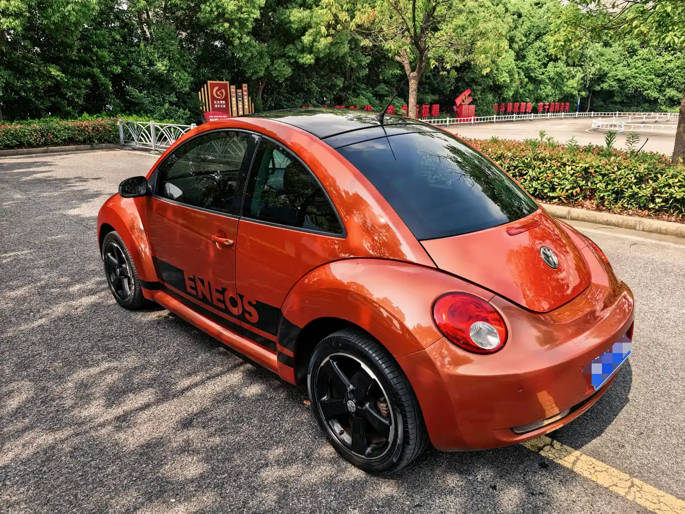 Volkswagen Beetle 2010 1.8T BlackOrange Luxury Edition фото 5