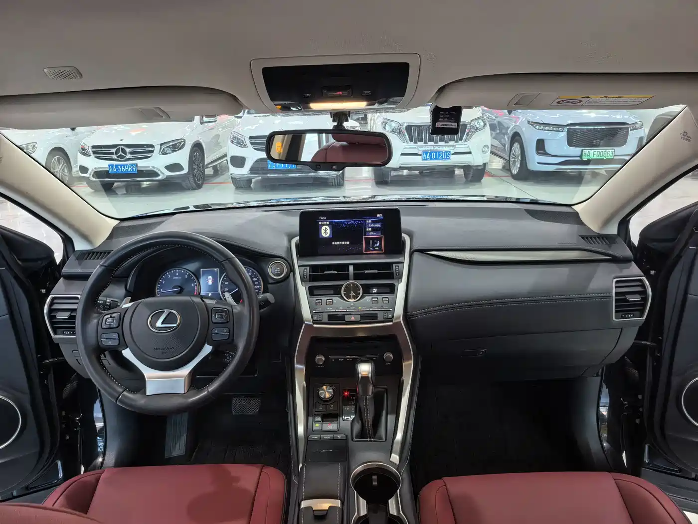 Фото 6 - Lexus NX
