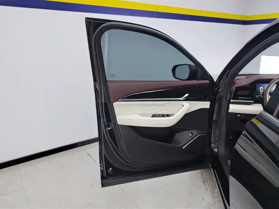 GEELY AUTOMOBILE XINGYUE L