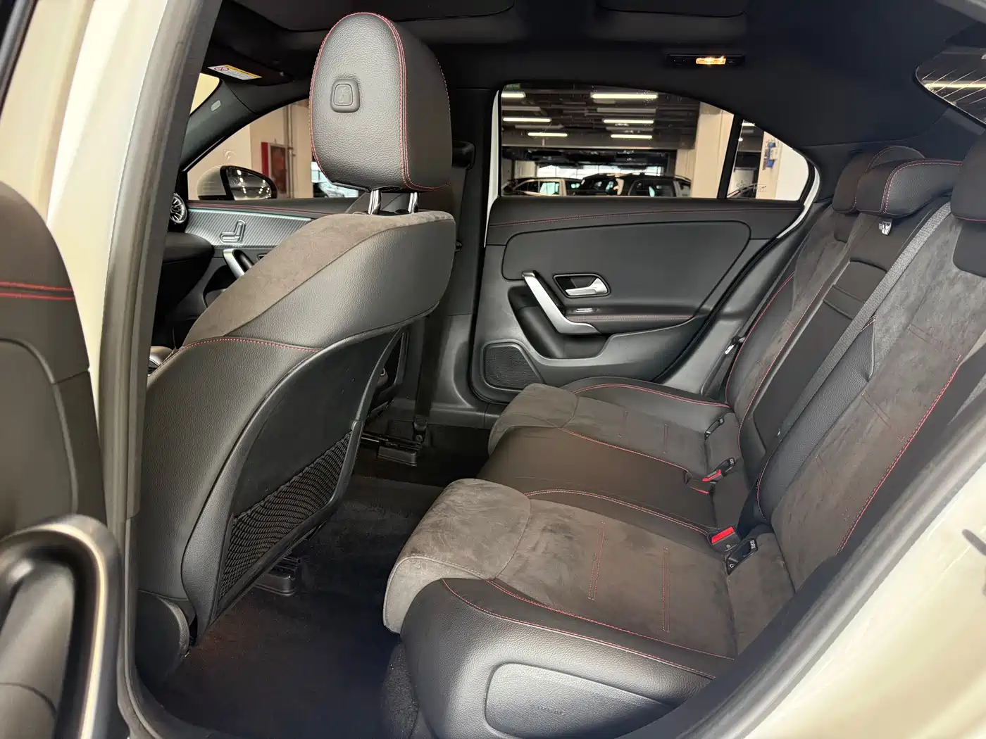 Mercedes-Benz A-Class 2023 A 200 L Fashion фото 8