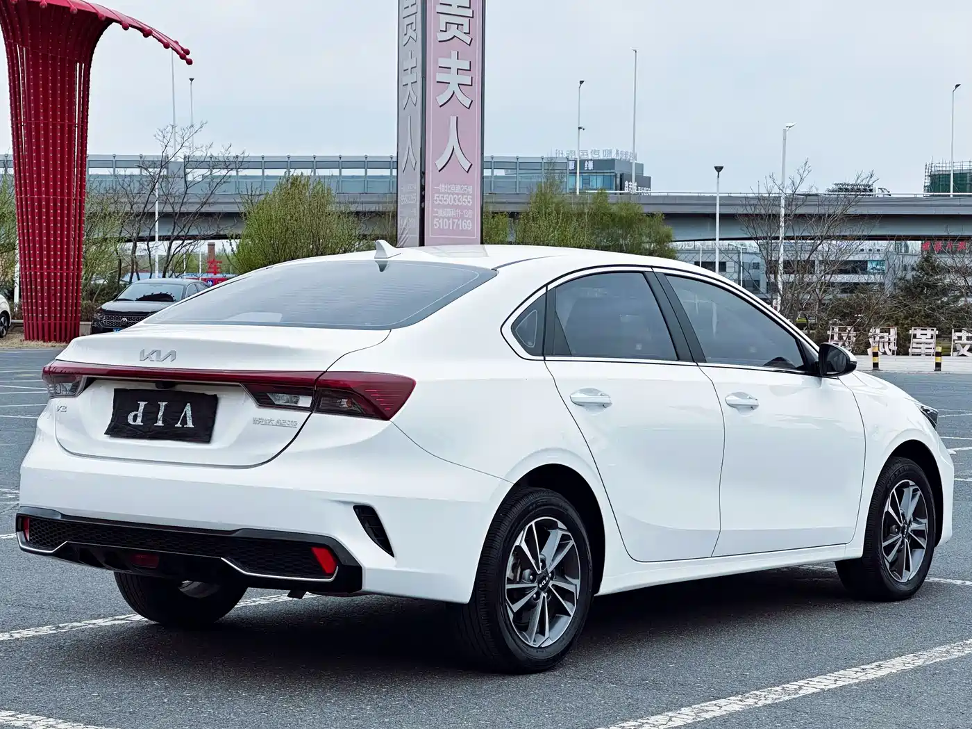 Kia K3 2023 Model 1.5L CVT Luxury Edition фото 7