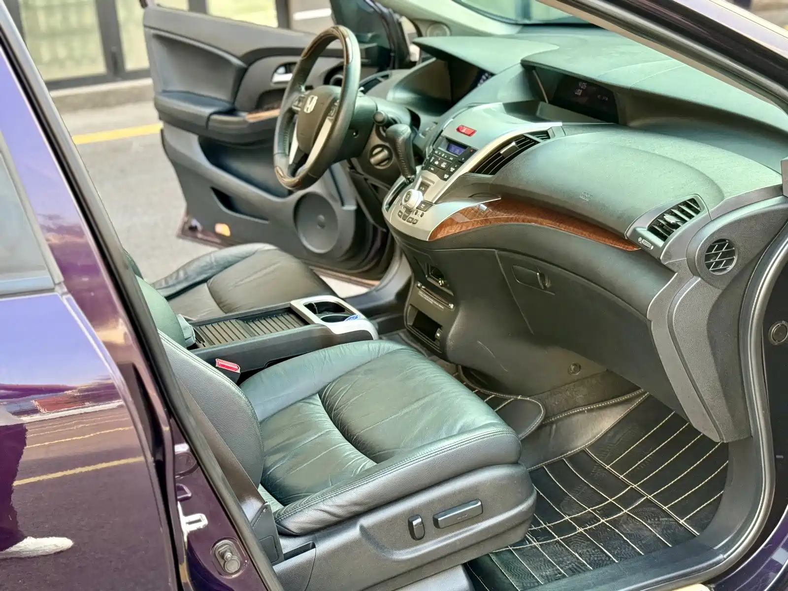 Photo 17 - Honda Odyssey