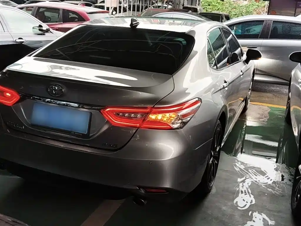 Toyota Camry 2021 2.5G Luxury Edition фото 7