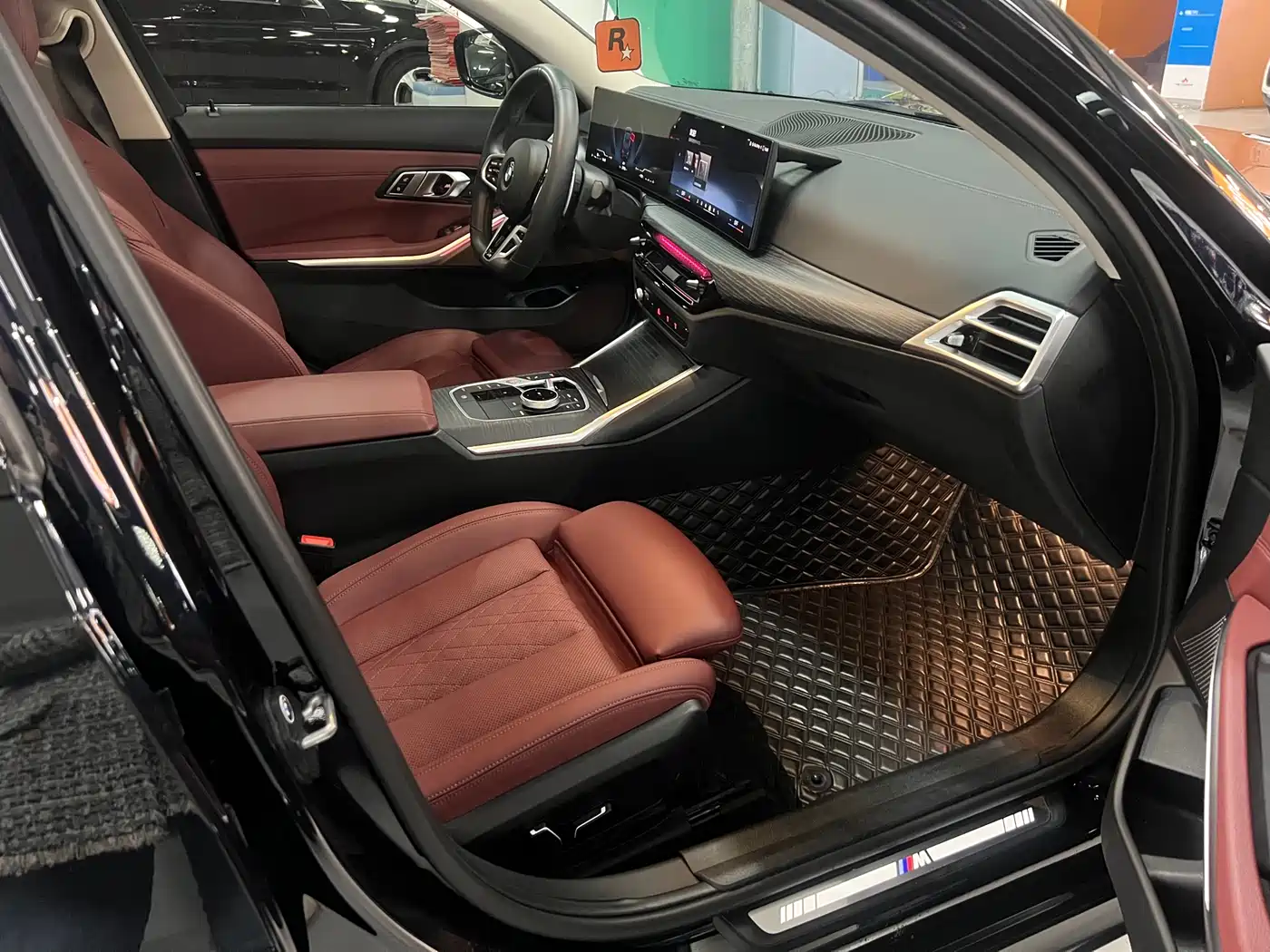 BMW 3 Series 2024 325Li M Sport Package фото 4