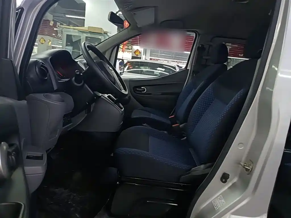 Nissan NV200 2014 2013 1.6L Luxury (China IV)