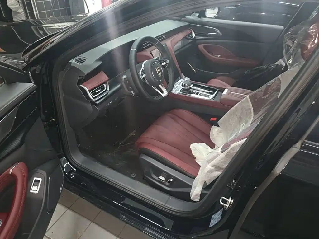 Hongqi H5 2026 2025 1.5T DCT Mystic Shadow 2 Million Edition
