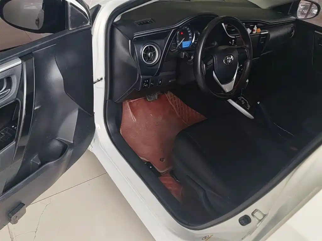Toyota Corolla 2017 Facelift 1.2T S-CVT GL фото 16