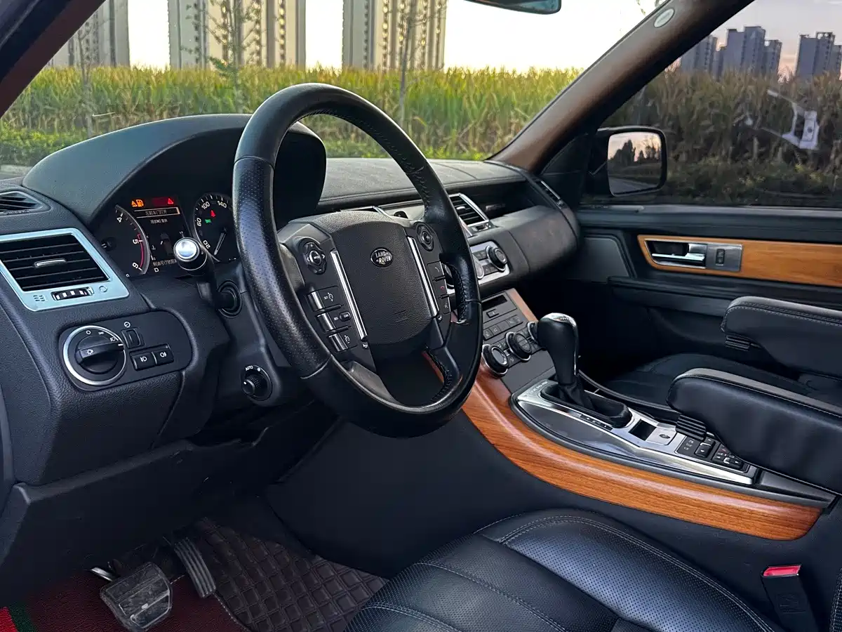 Land Rover Range Rover Sport 2013 2013 3.0 TDV6 Diesel