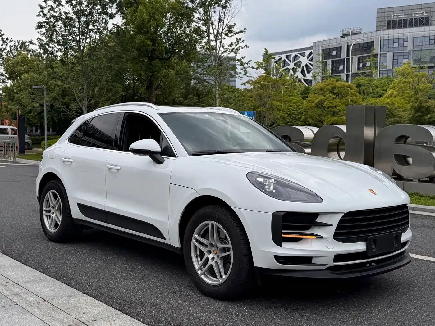 Porsche Macan 2021 Macan 2.0T фото 3