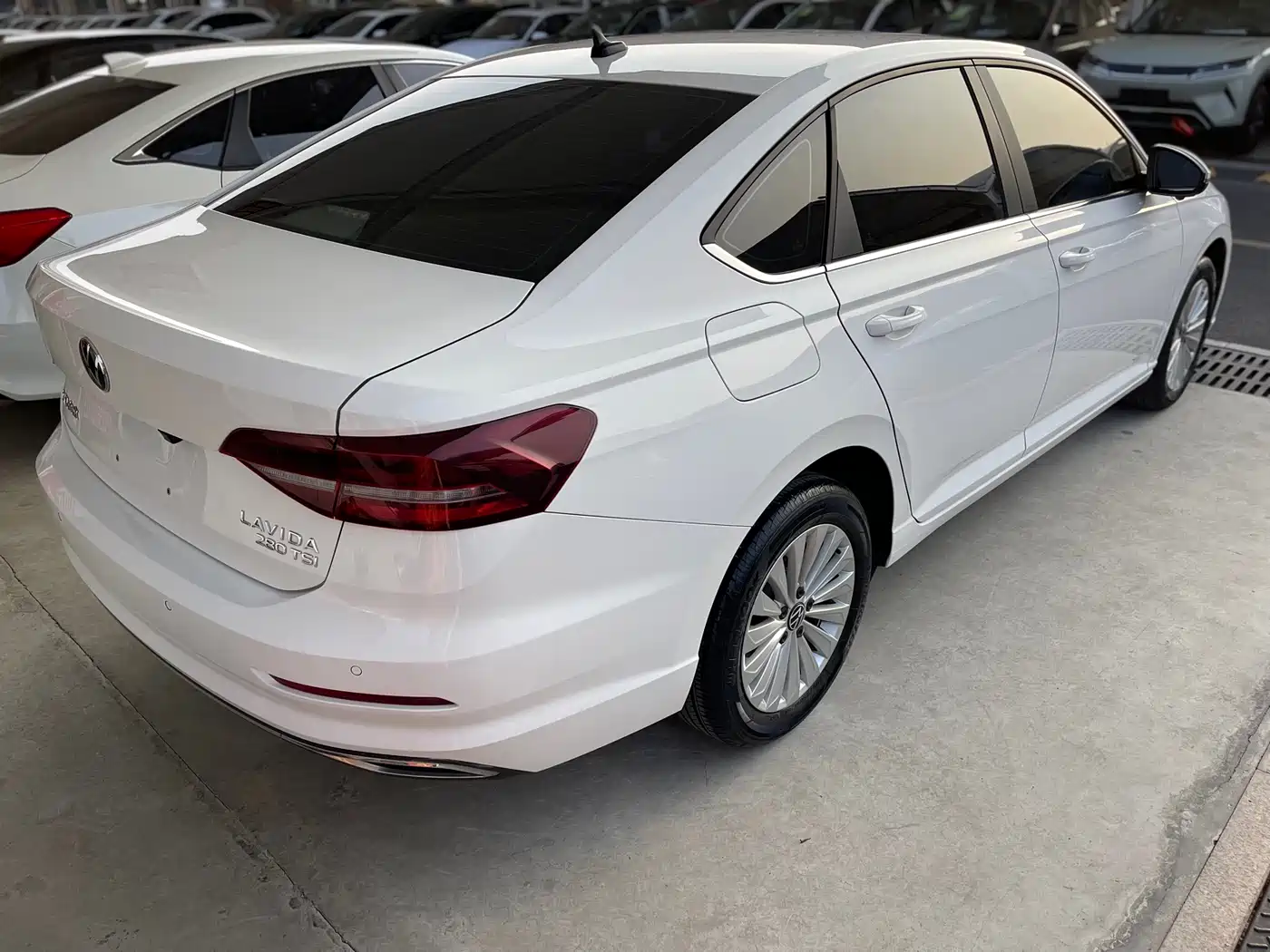 Volkswagen Lavida 2021 280TSI DSG Comfort Edition фото 13