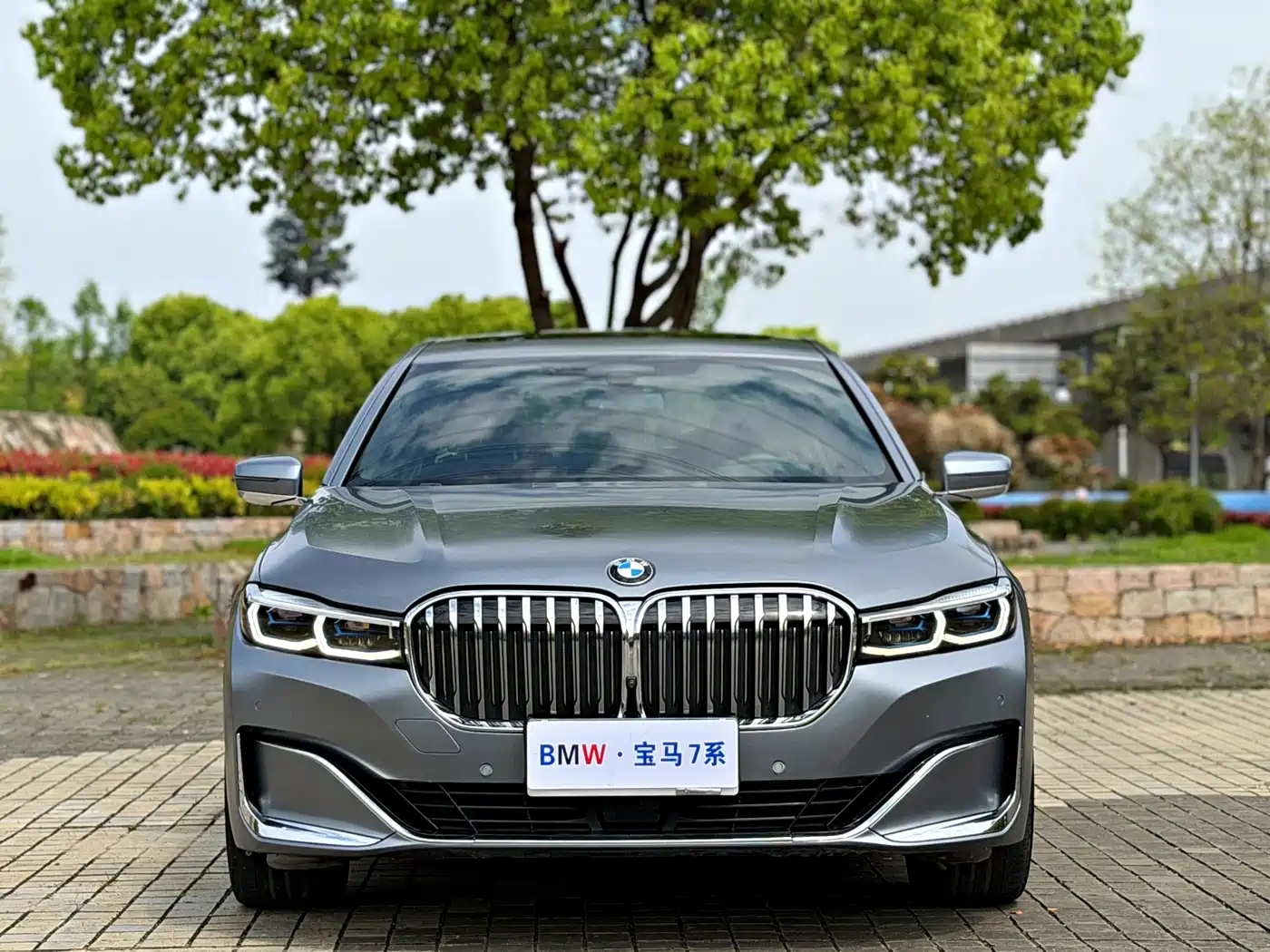 BMW 7 Series 2019 Facelift 740Li xDrive Executive Luxury Package фото 2