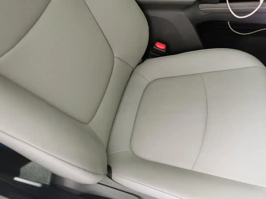 Фото 25 - Toyota Granvia