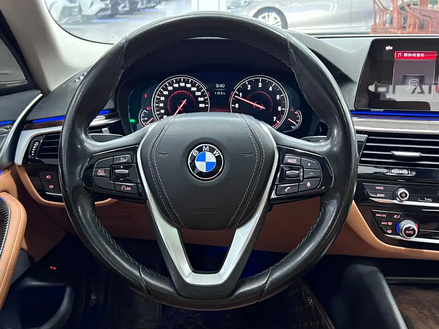 BMW 5 Series 2018 528Li Launch Special Edition фото 16