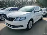 Photo 1 - Škoda Rapid