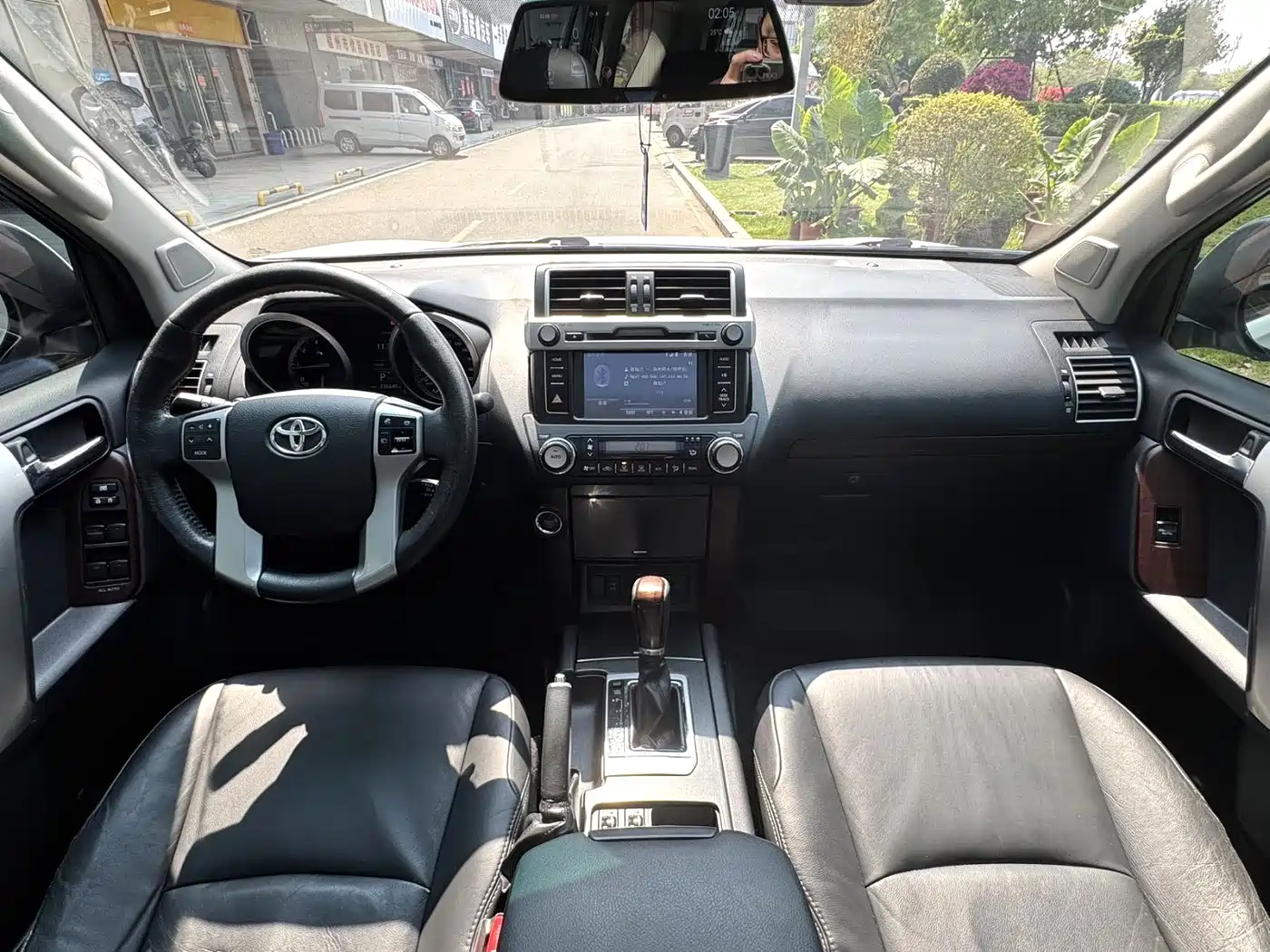 Toyota Prado 2014 4.0L Automatic TX-L фото 6