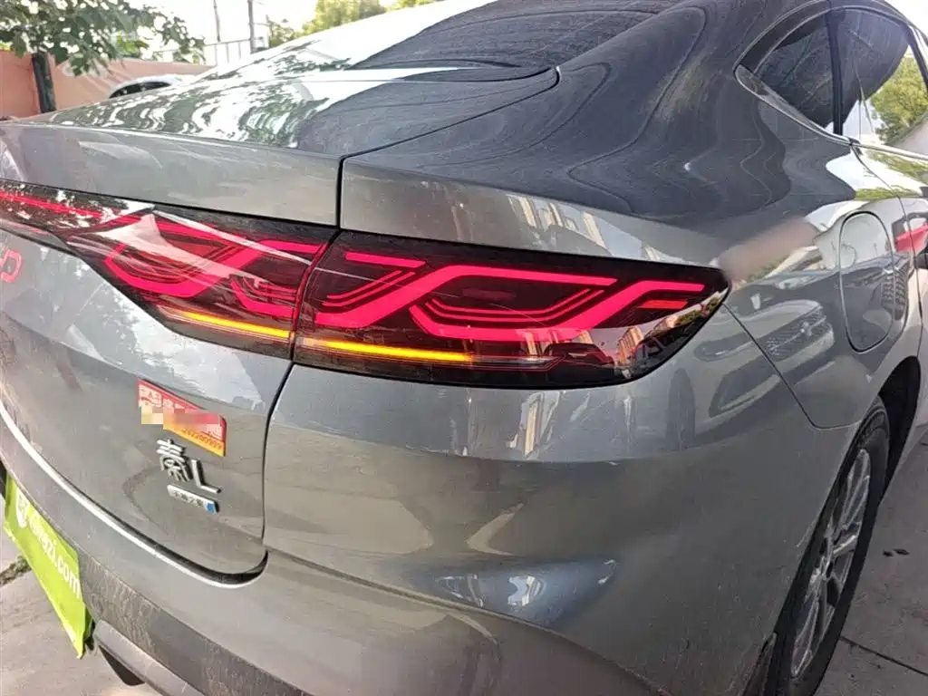 BYD Qin L 2025 DM-i Smart Drive Edition 80KM Leading фото 8