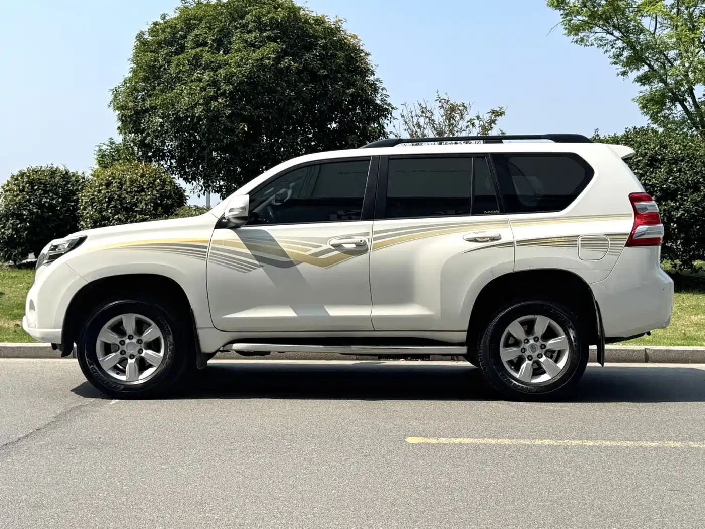 Toyota Prado 2014 4.0L Automatic TX-L фото 10