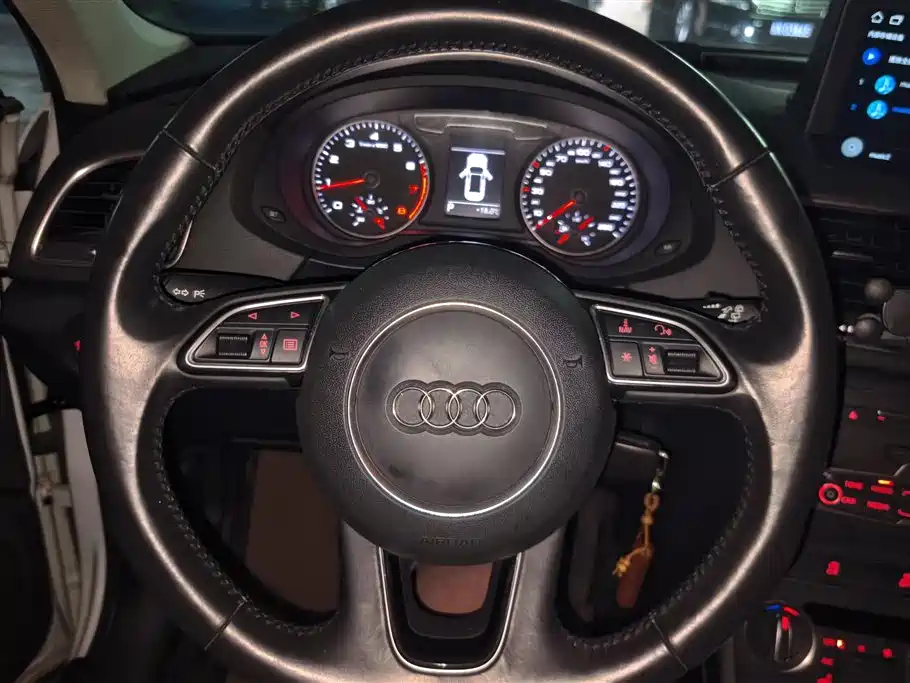 Audi Q3 2016 30 TFSI Fashion фото 15