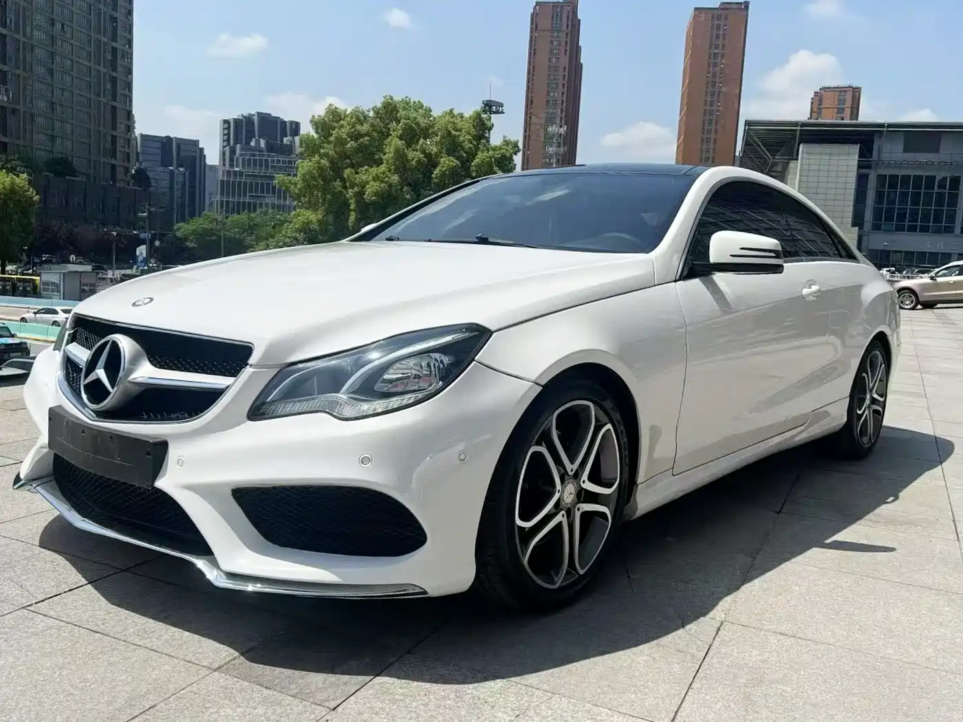 Mercedes-Benz E-Class (Import) 2014 E 200 Coupe